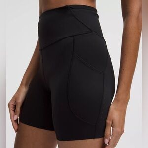 Fast and Free High-Rise Short 6" 5 Pocket Black Size 8 NWT